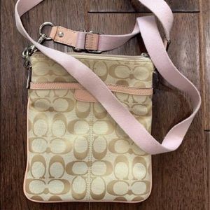Coach crossover small purse